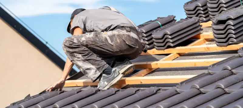 Dachreparaturen und -montagen
